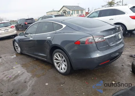 2018 Tesla Model S 100D/75D/P100D из США, поврежденный, VIN 5YJSA1E29JF244870